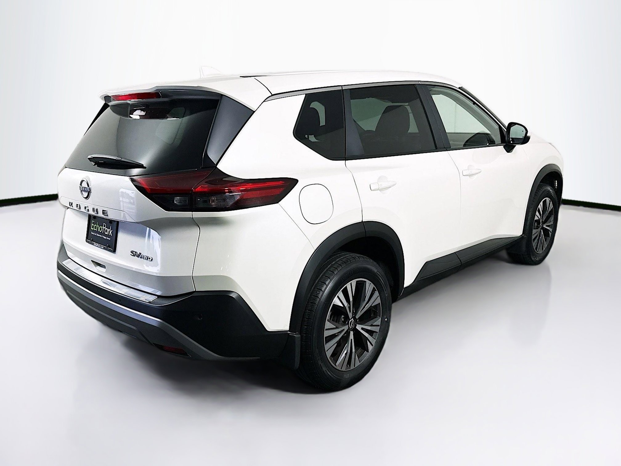 Used 2023 Nissan Rogue SV image 9