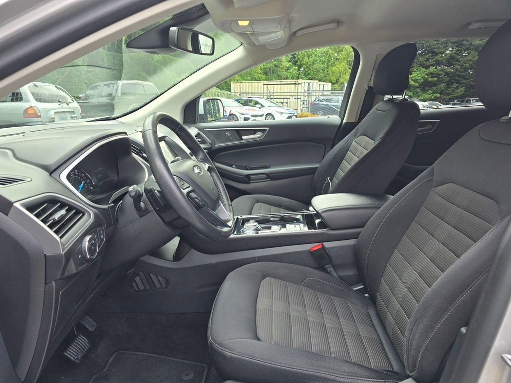 Used 2019 Ford Edge SEL AWD/4WD image 8