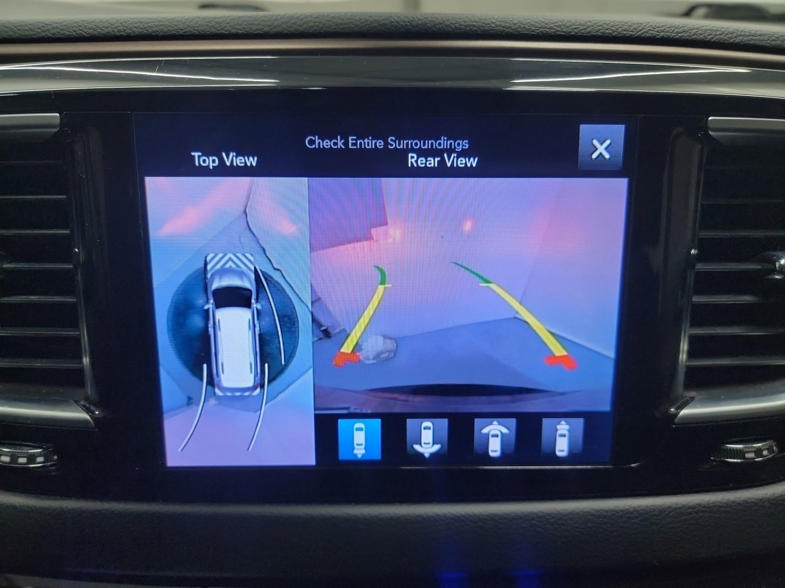 Used 2017 Chrysler Pacifica Touring-L Plus w/ Advanced Safetytec Group image 23