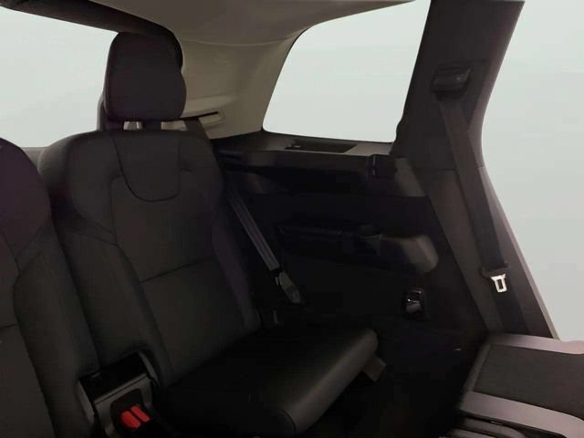 Used 2025 Volvo XC90 T8 Plus w/ Protection Package Premier AWD/4WD image 74