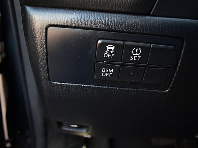 Used 2016 MAZDA MAZDA3 i Touring image 30