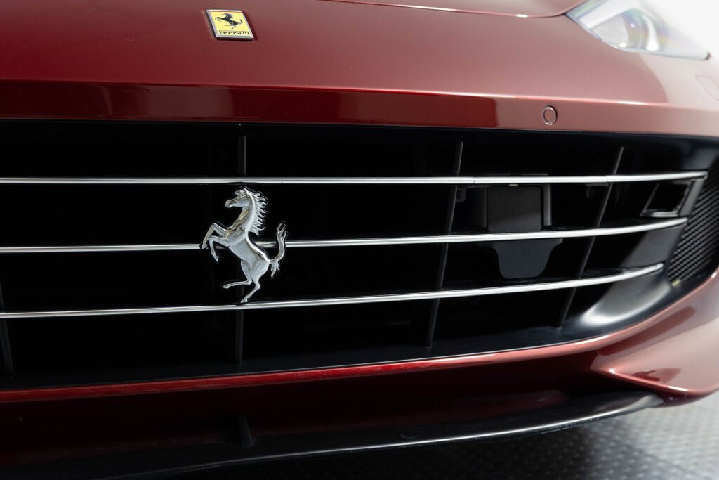 Certified 2019 Ferrari GTC4Lusso T RWD image 32