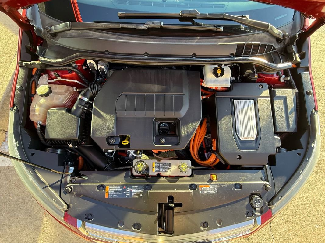 Used 2013 Chevrolet Volt Premium w/ Premium Trim Package image 39