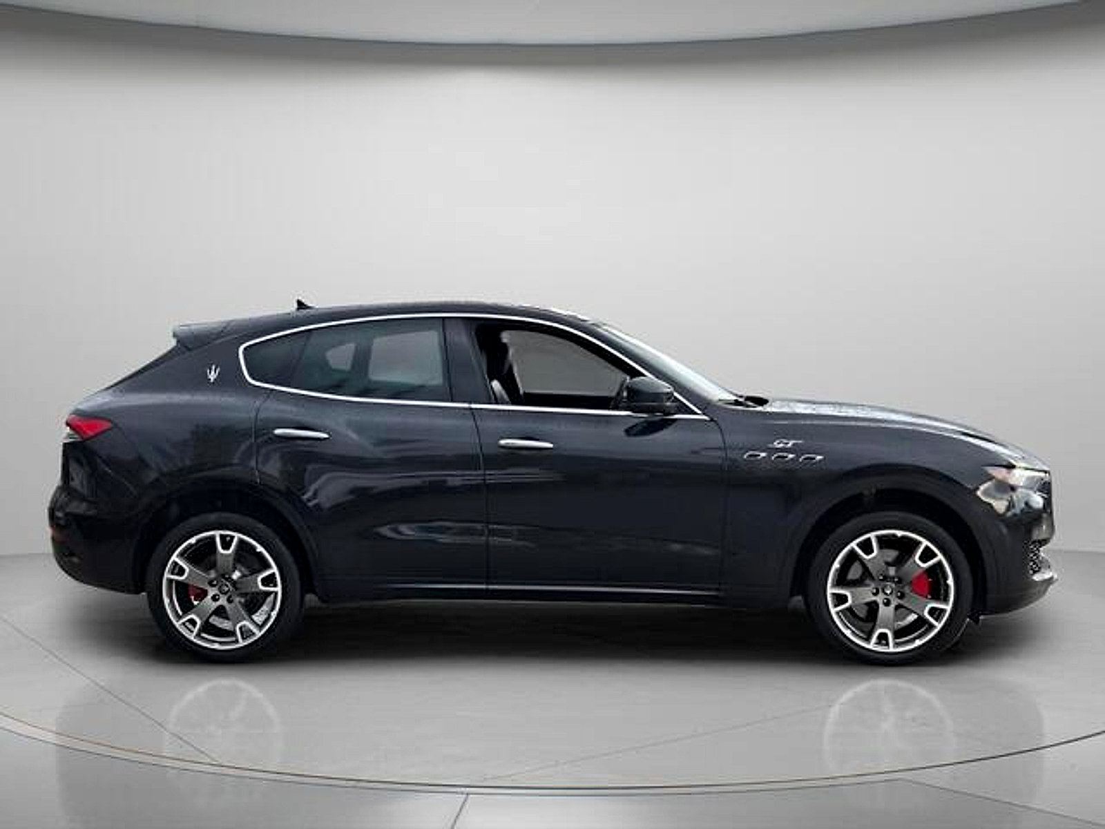 Used 2023 Maserati Levante GT AWD/4WD image 5