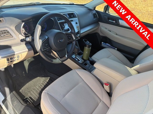 Used 2019 Subaru Outback 2.5i Premium image 11