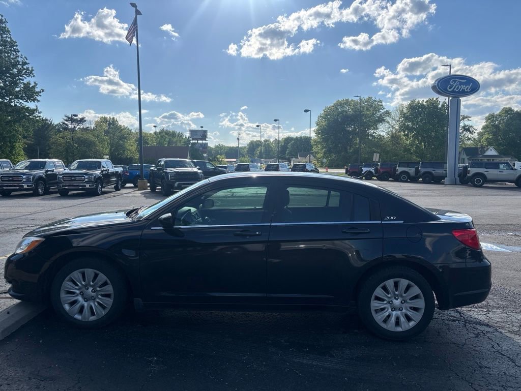 Used 2012 Chrysler 200 LX FWD image 7