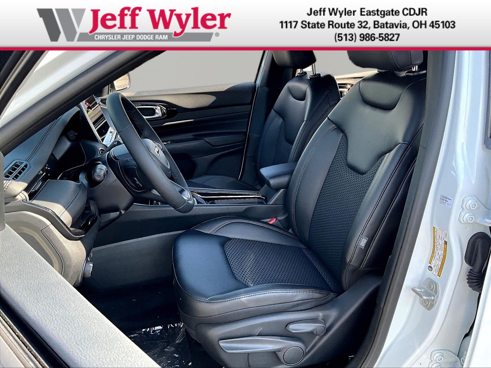 New 2026 Jeep Compass Latitude AWD/4WD image 16