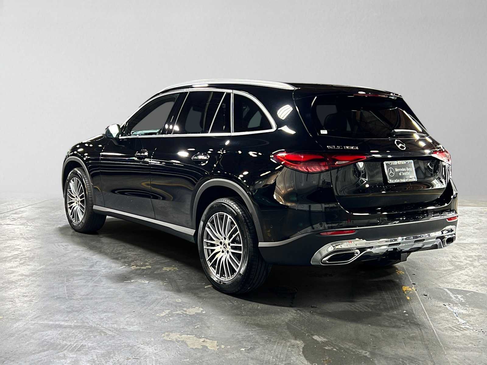 Used 2026 Mercedes-Benz GLC 300 4MATIC image 5