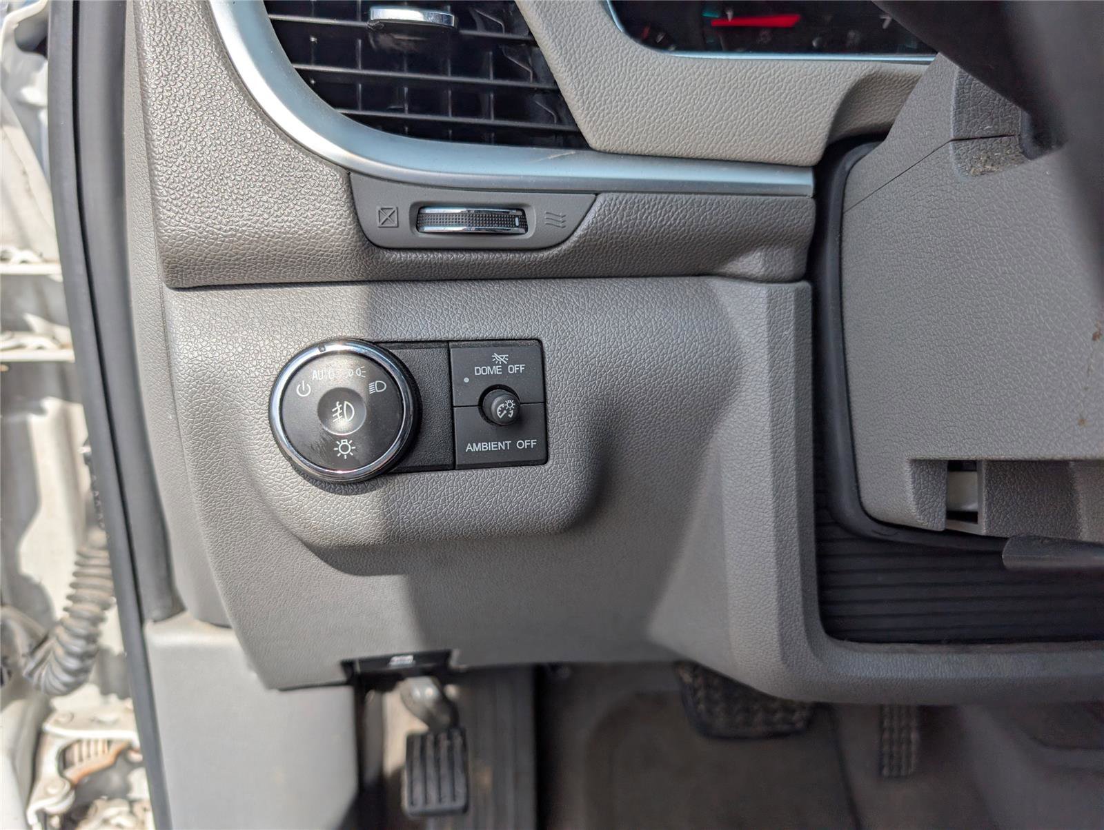 Used 2017 Chevrolet Traverse Premier image 25