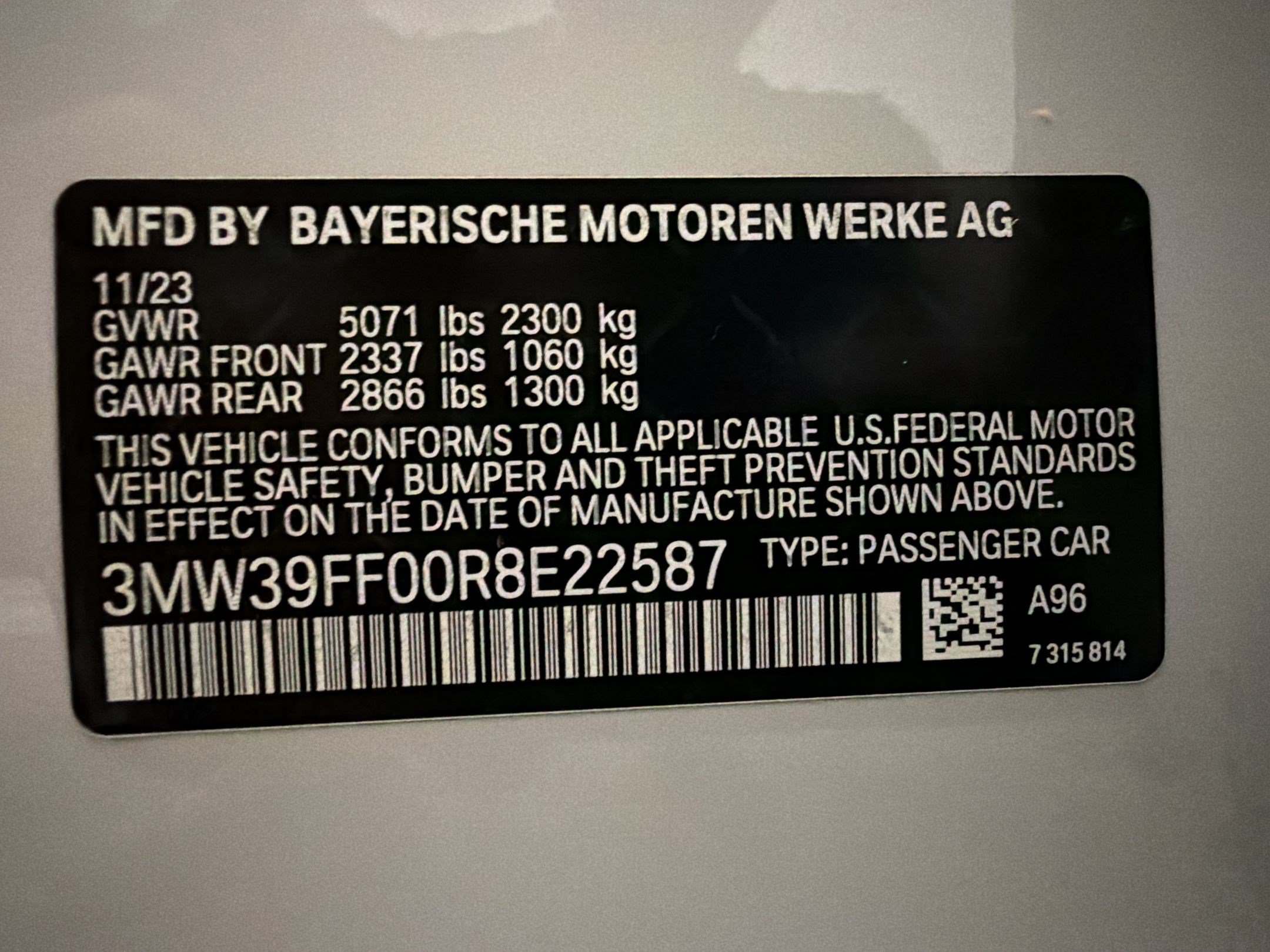 Used 2024 BMW 330e w/ Premium Package RWD image 26