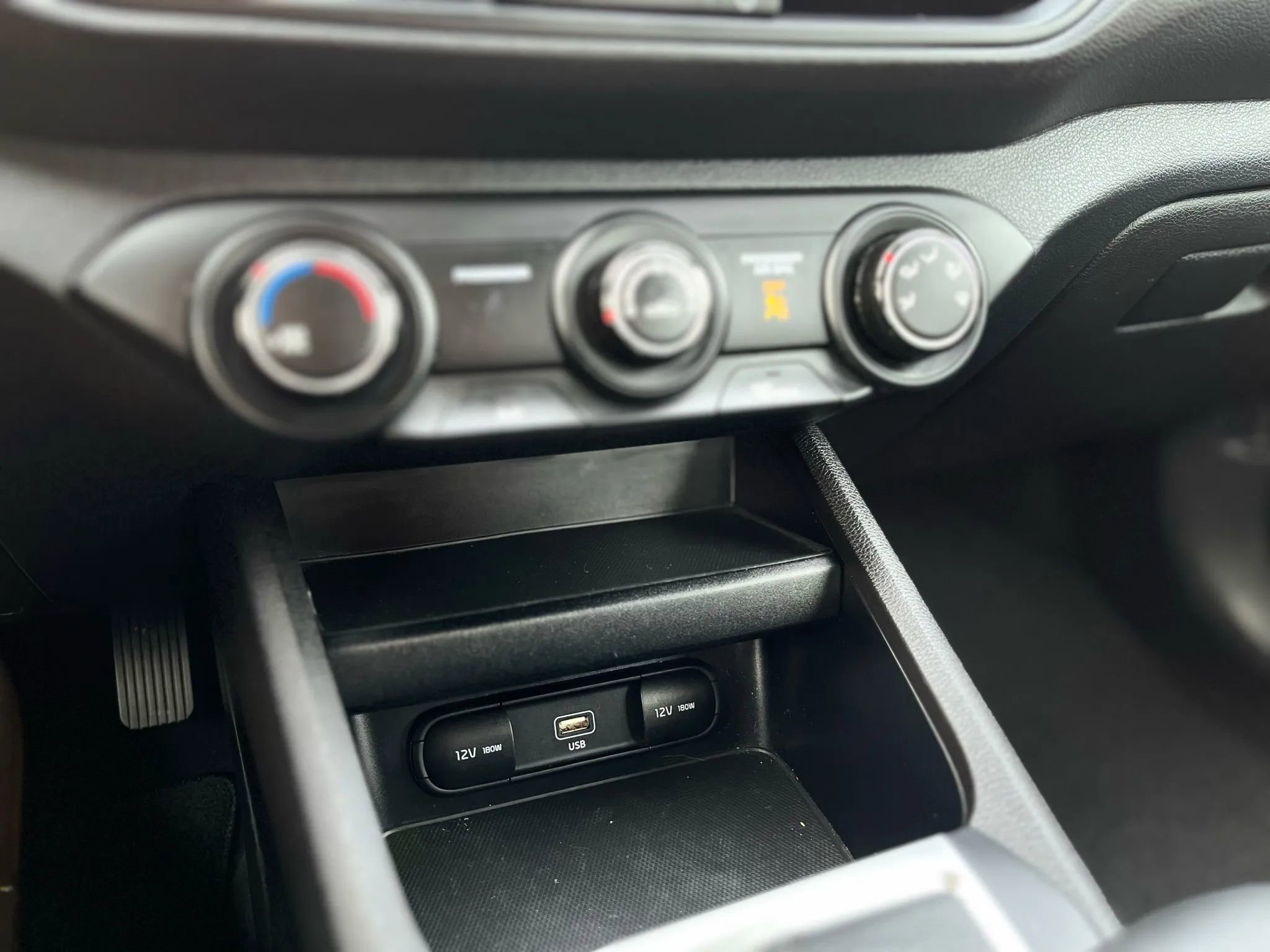 Used 2022 Kia Forte LXS image 18