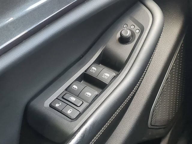 Used 2021 Jeep Grand Cherokee L Laredo RWD image 30