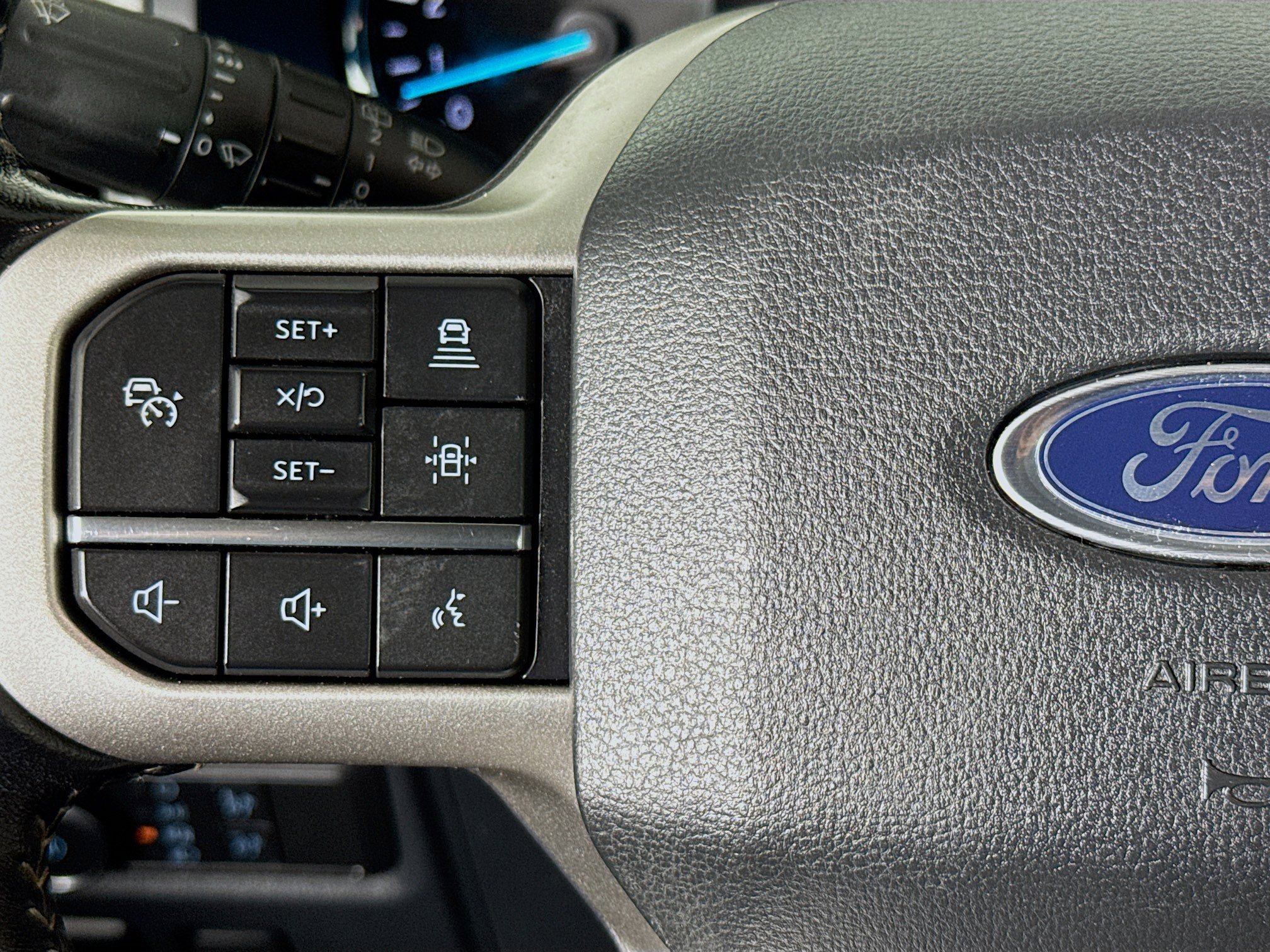 Used 2022 Ford Expedition Max XLT image 13