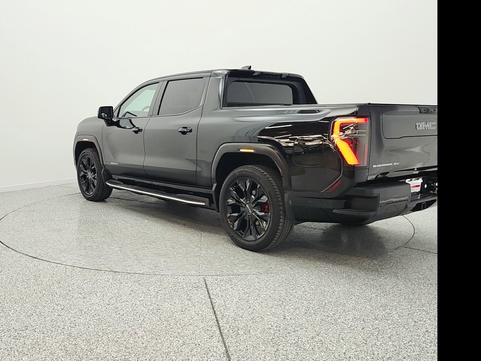 Used 2025 GMC Sierra EV Denali image 7