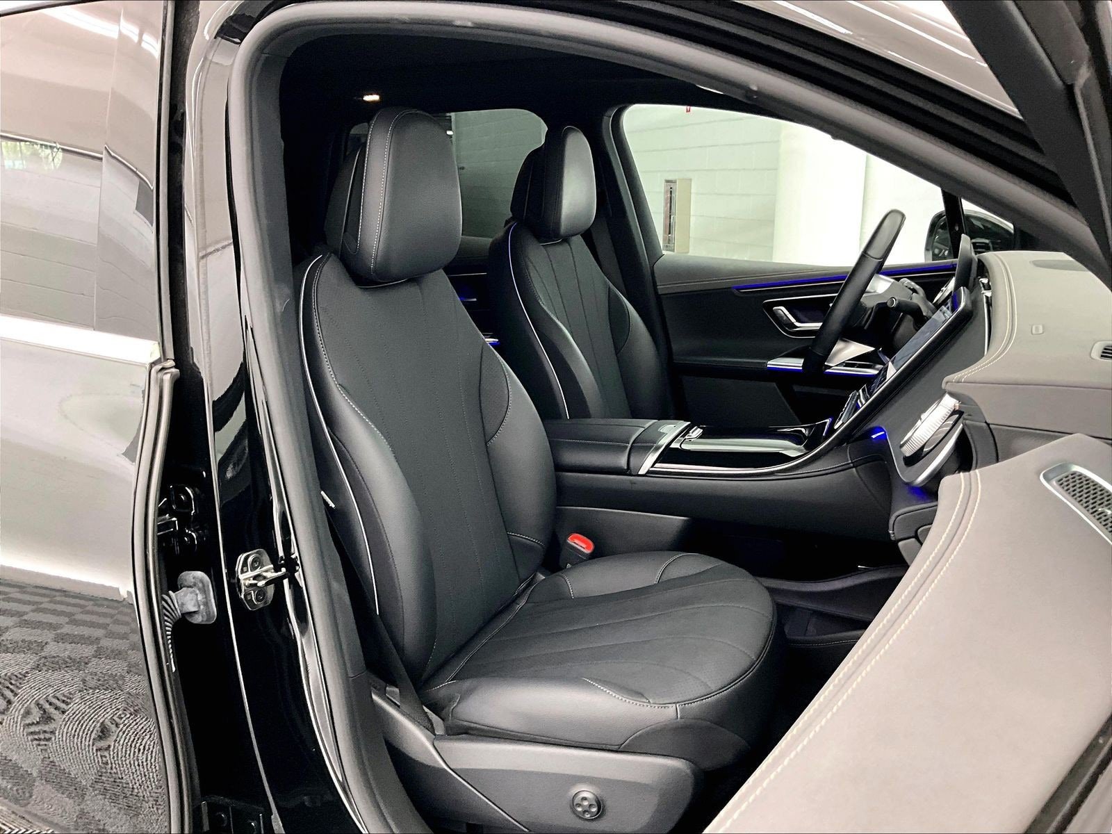 Used 2023 Mercedes-Benz EQE 350+ 4MATIC SUV image 6
