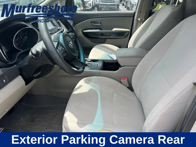 Used 2017 Kia Sedona LX FWD image 7