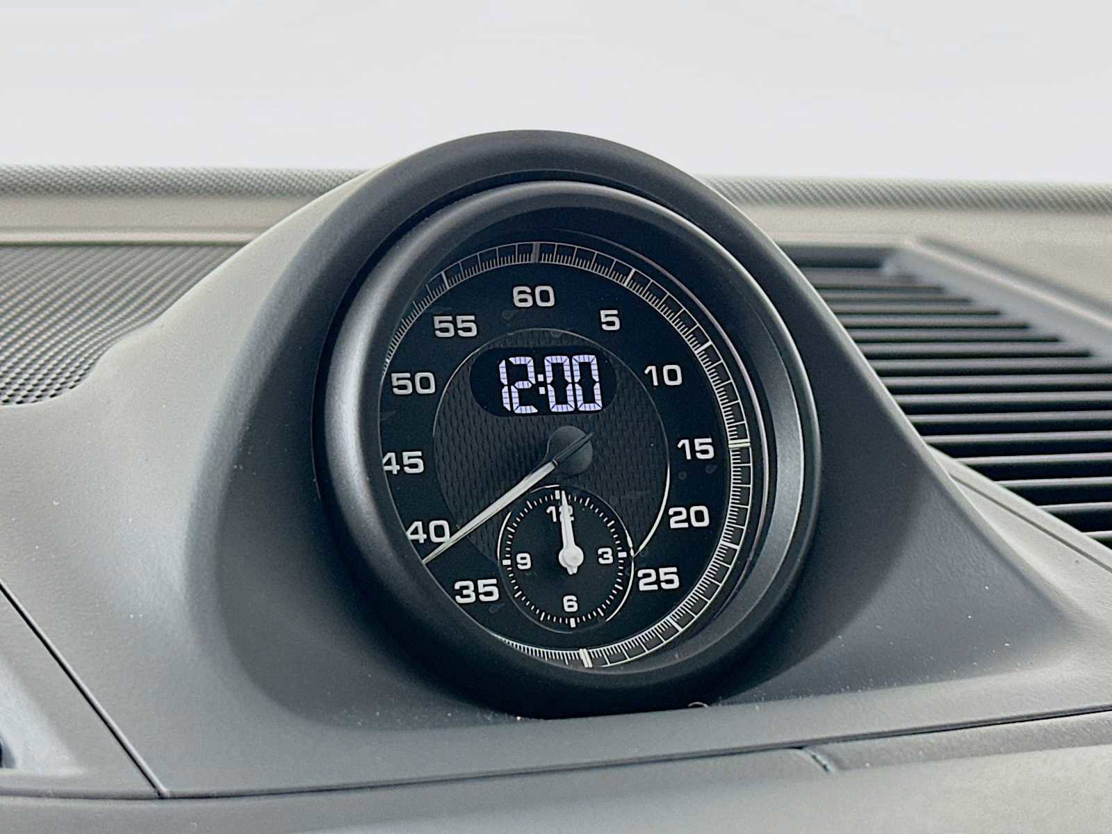 New 2026 Porsche Macan S image 16