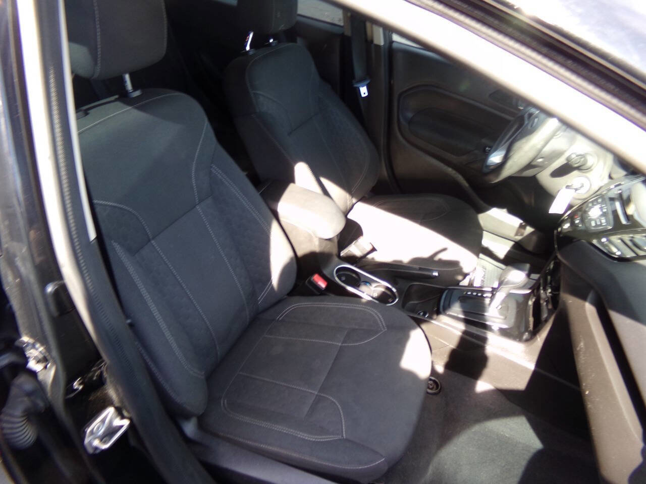 Used 2019 Ford Fiesta SE w/ Equipment Group 201A image 29