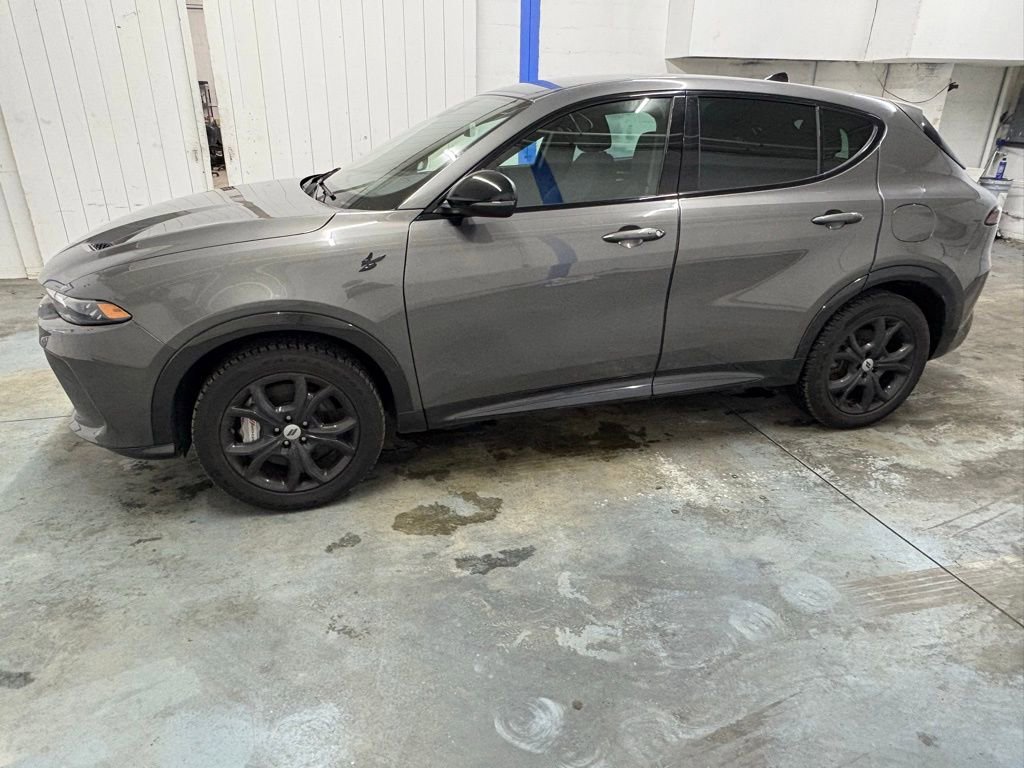 Used 2024 Dodge Hornet R/T w/ R/T Blacktop Package image 6