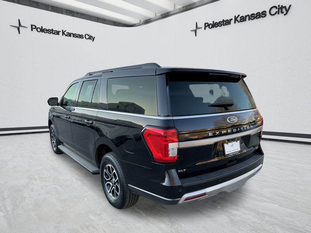 Used 2024 Ford Expedition Max XLT image 6
