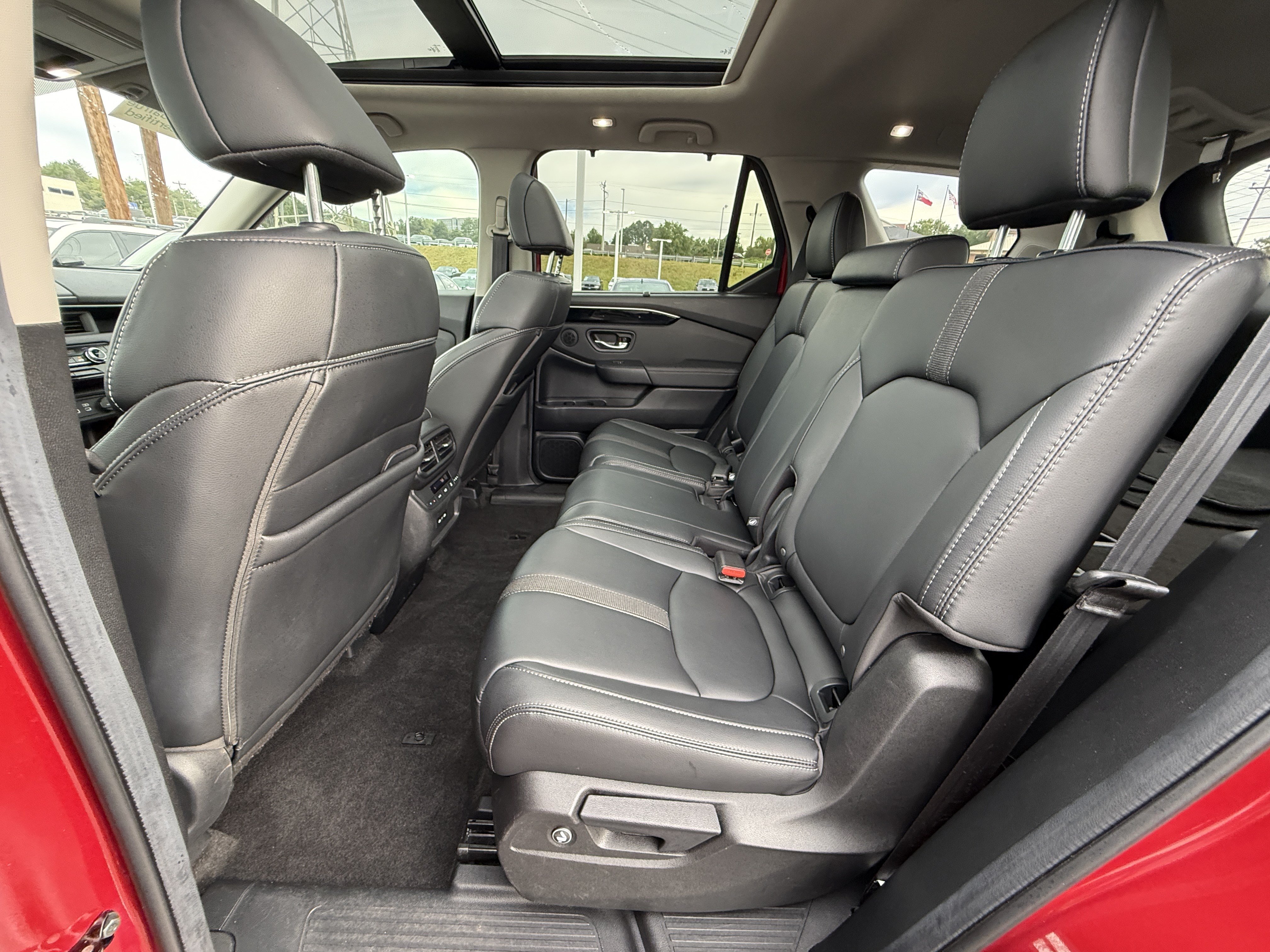 Certified 2024 Honda Pilot Touring image 31