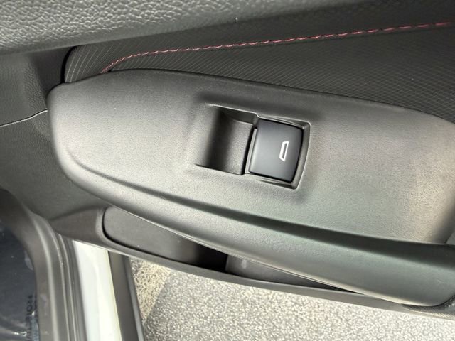 Used 2023 Chevrolet TrailBlazer RS w/ Convenience Package image 27