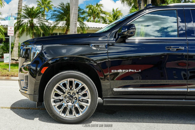 Used 2023 GMC Yukon Denali Ultimate AWD/4WD image 4