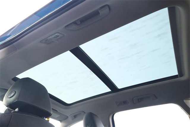 New 2025 Volkswagen Taos SE image 10