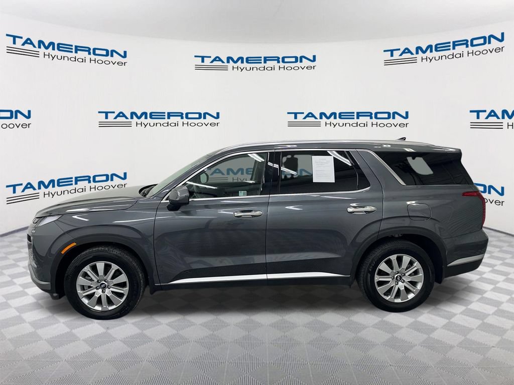 Used 2025 Hyundai Palisade SEL FWD image 2