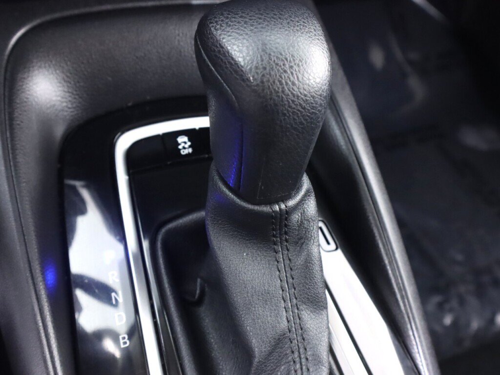 Used 2025 Toyota Corolla LE FWD image 20