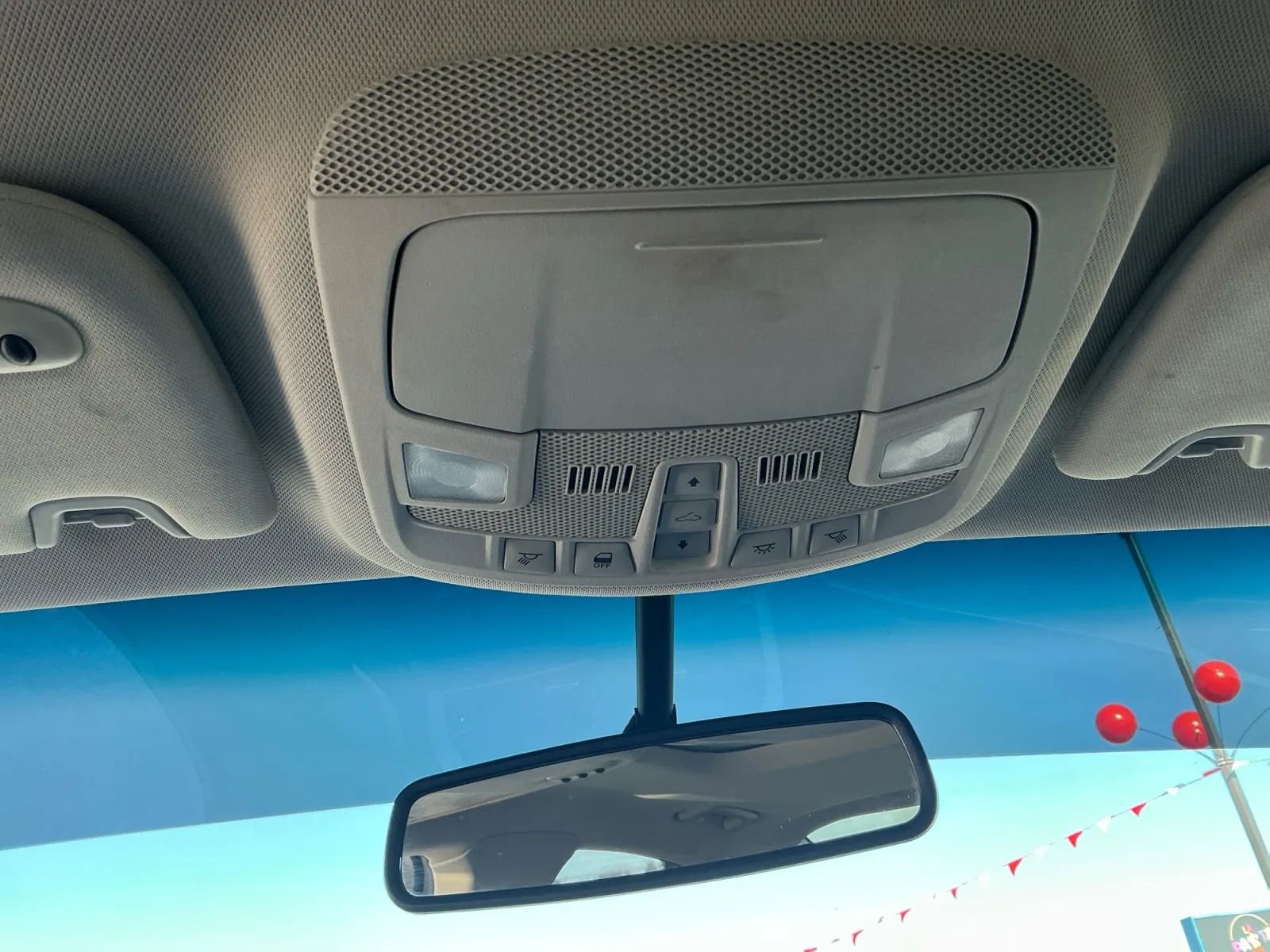 Used 2016 Lincoln MKZ w/ Equipment Group 300A Reserve image 32