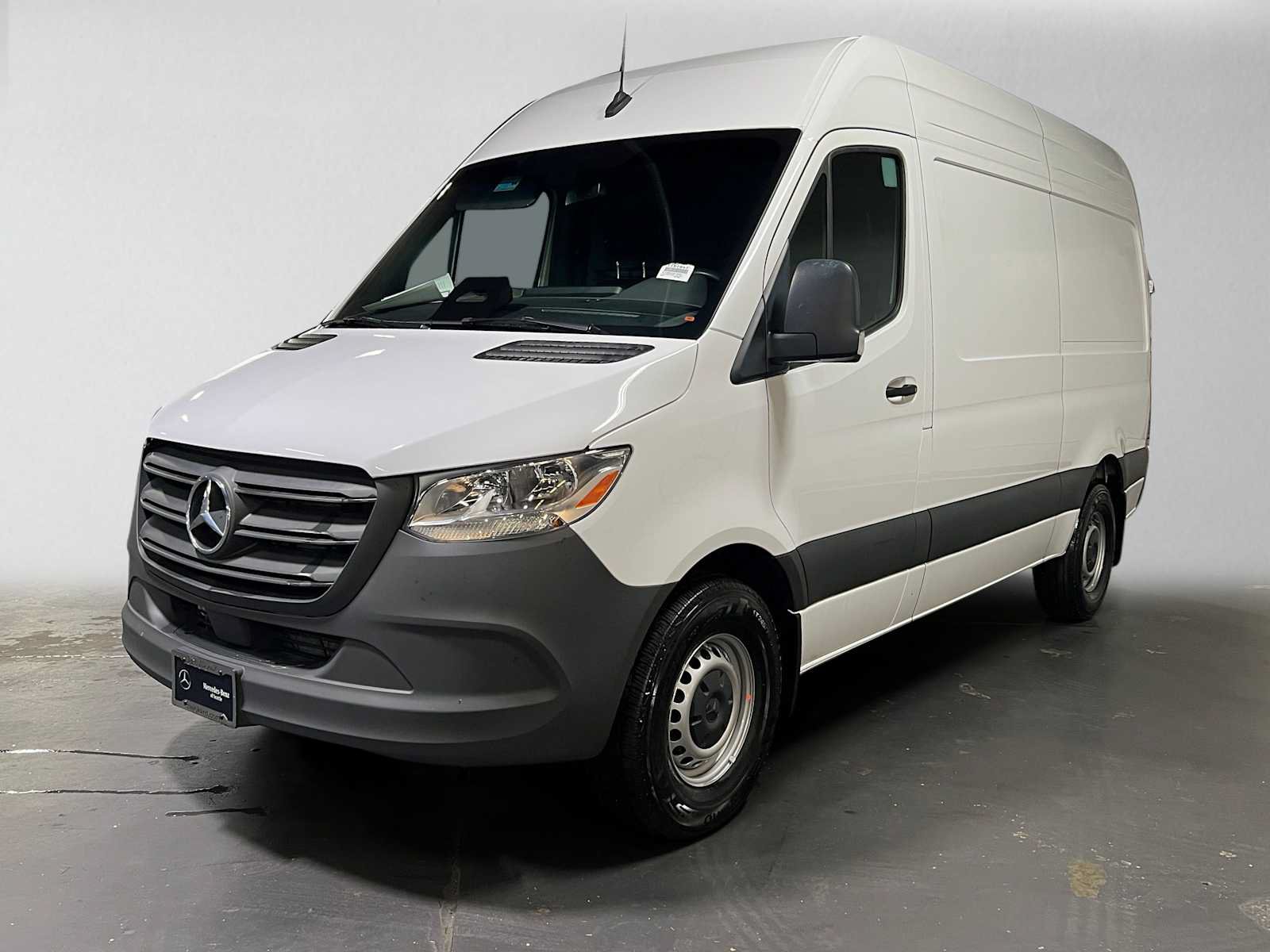 Used 2025 Mercedes-Benz Sprinter 2500 image 8