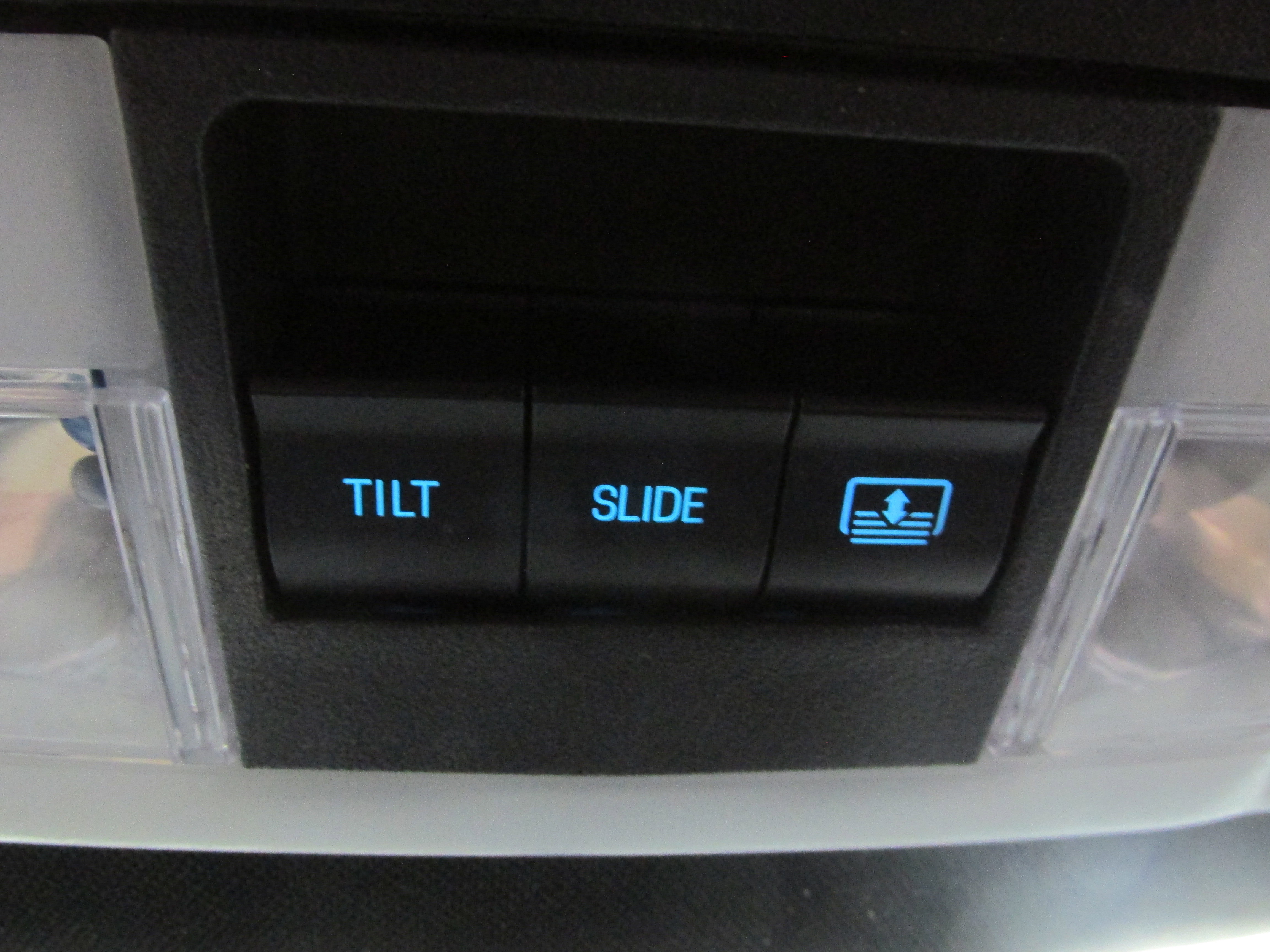 Certified 2019 Ford Explorer Limited w/ Class III Trailer Tow Package image 46