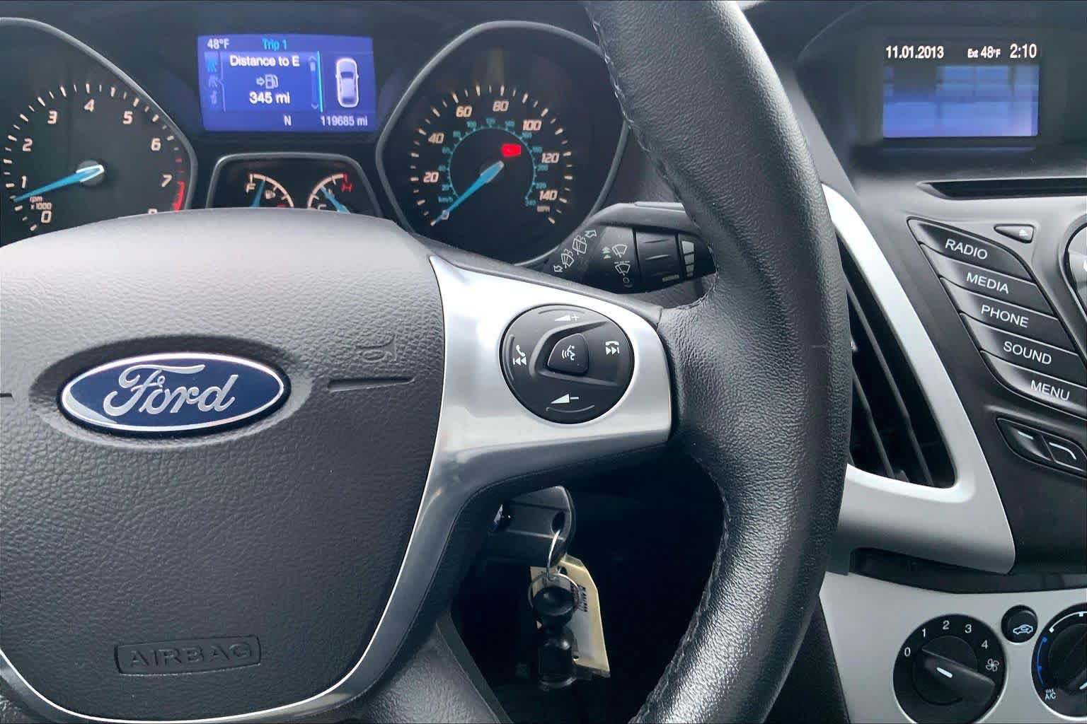 Used 2014 Ford Focus SE w/ SE Sport Package FWD image 25