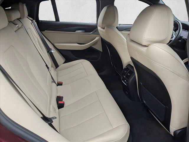 Certified 2025 BMW X4 M40i w/ Premium Package image 22