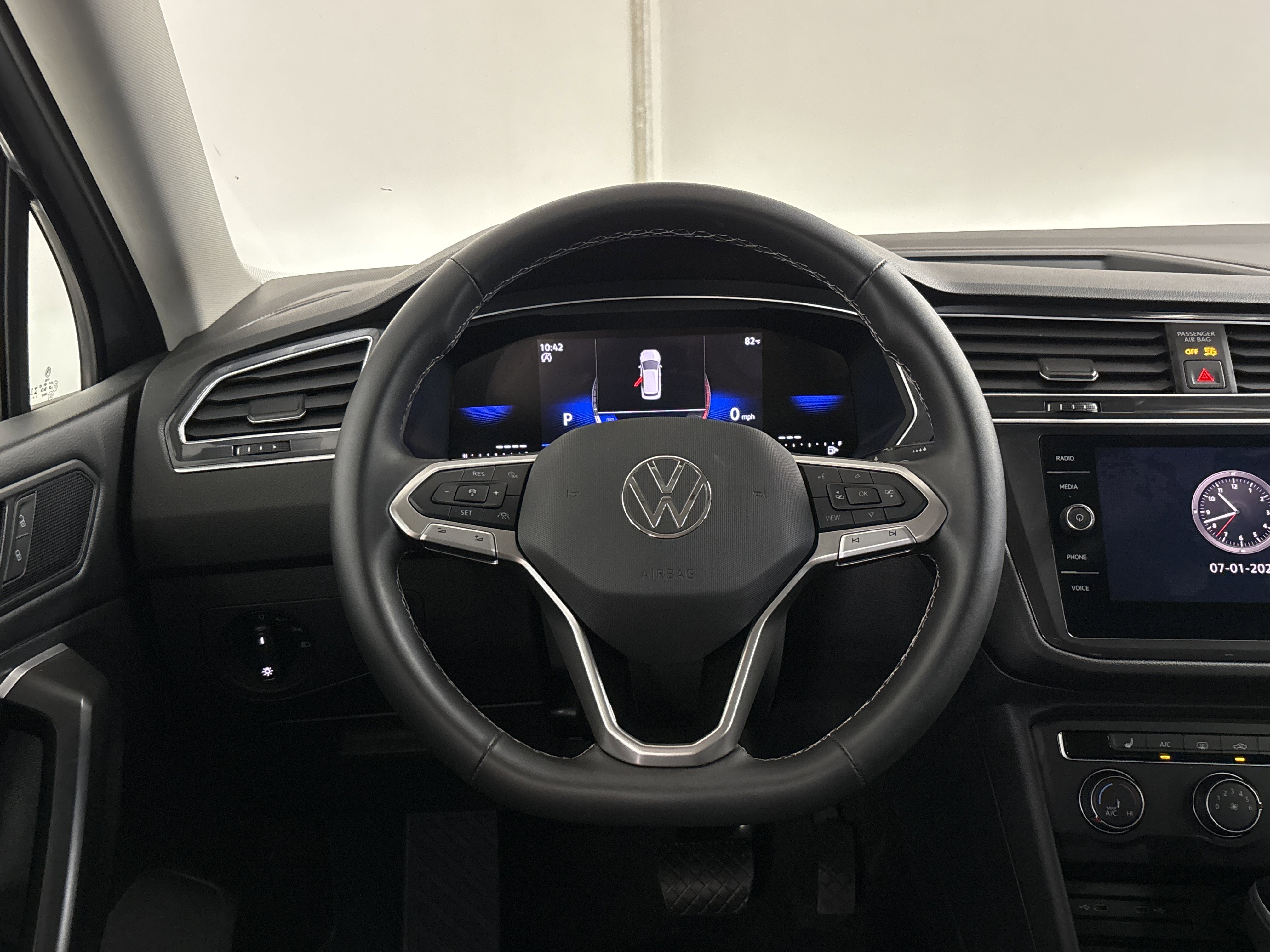 Used 2024 Volkswagen Tiguan S FWD image 10