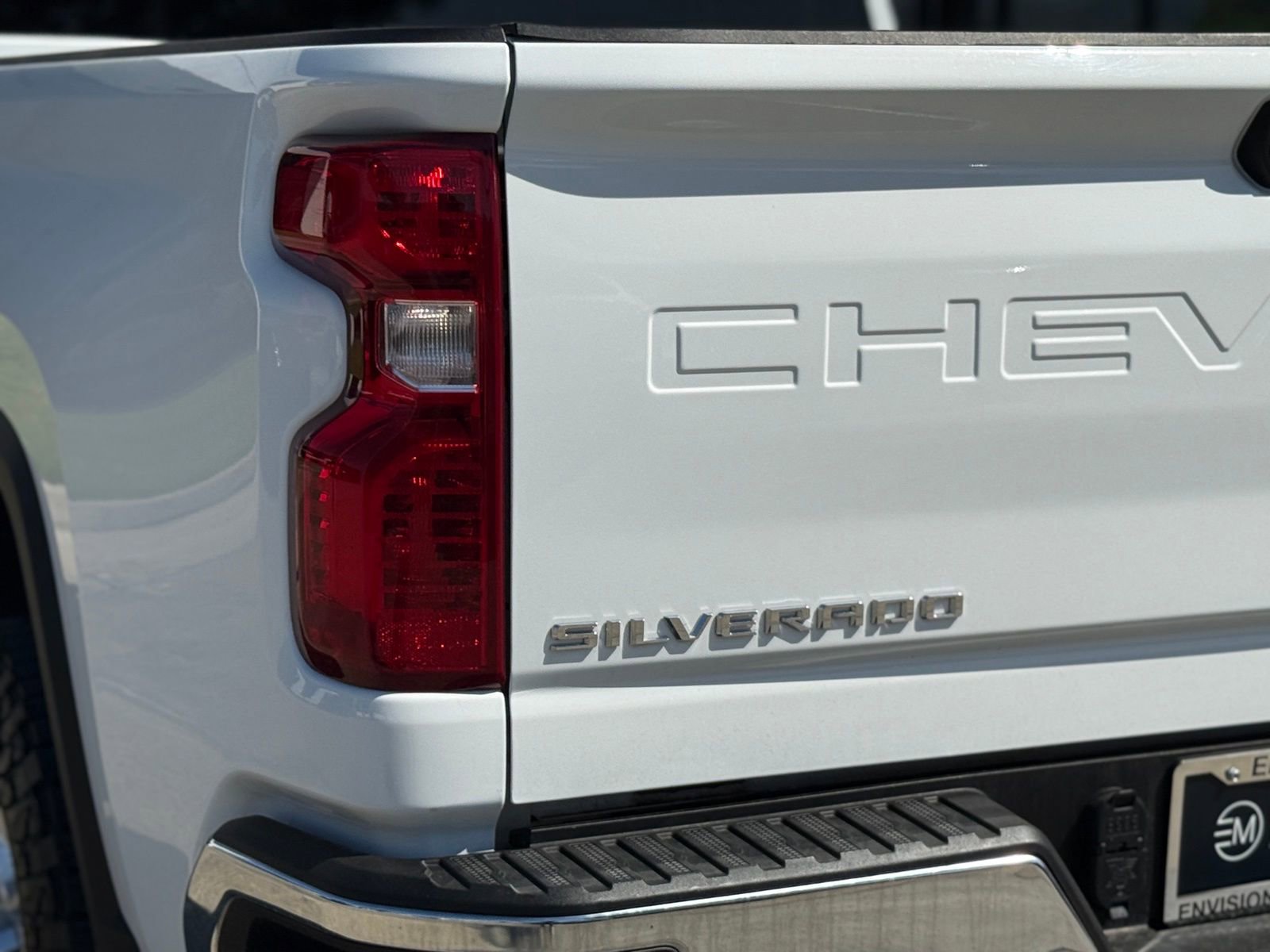 Used 2024 Chevrolet Silverado 2500 LT AWD/4WD image 14