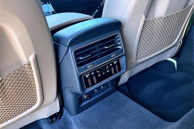 Used 2023 Audi Q8 Premium Plus w/ Premium Plus Package image 25