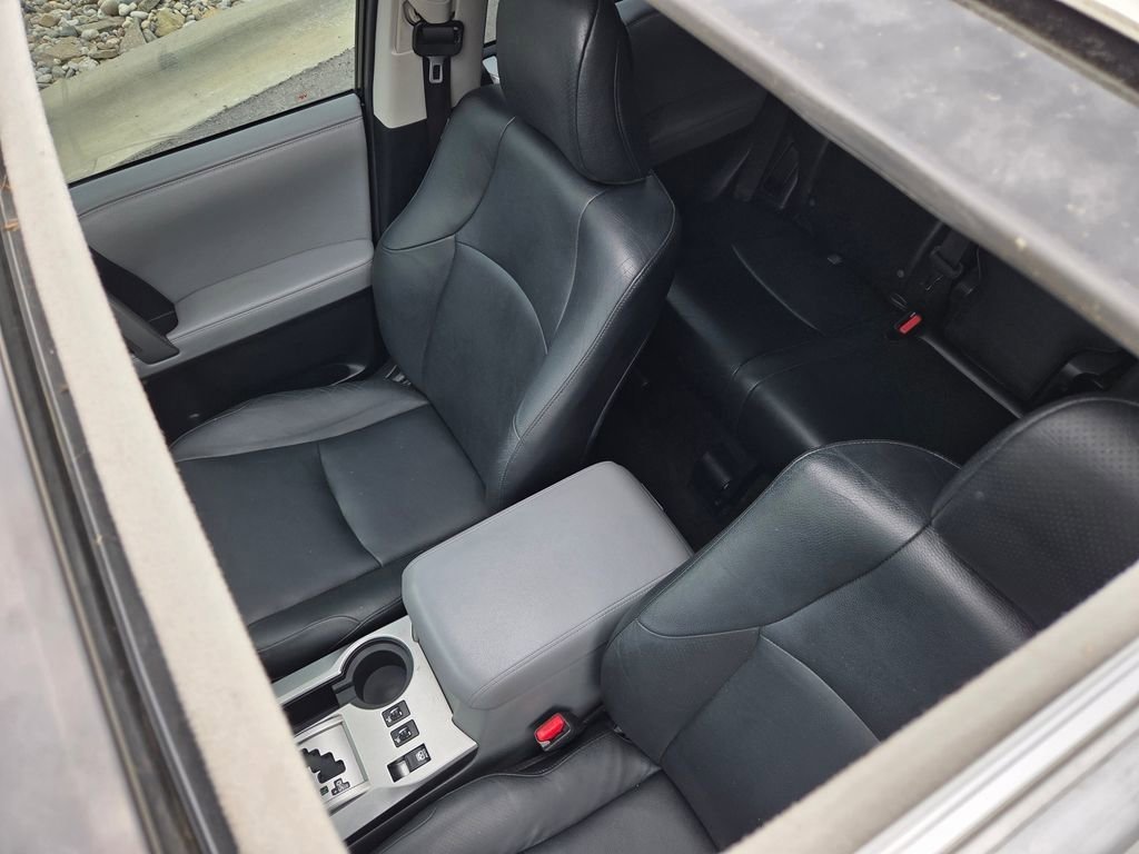 Used 2012 Toyota 4Runner SR5 w/ Premium Pkg AWD/4WD image 9