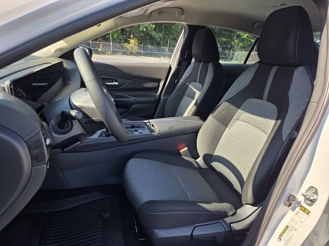 New 2026 Nissan Sentra SV w/ SV Convenience Package FWD image 9