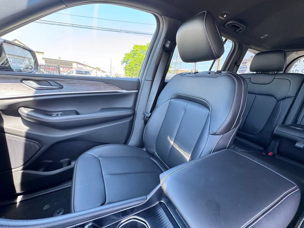 New 2026 Jeep Grand Cherokee Limited AWD/4WD image 14
