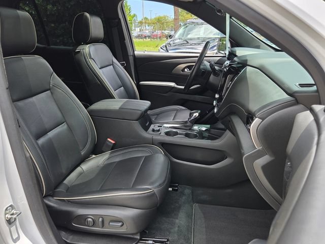 Used 2023 Chevrolet Traverse Premier FWD image 25