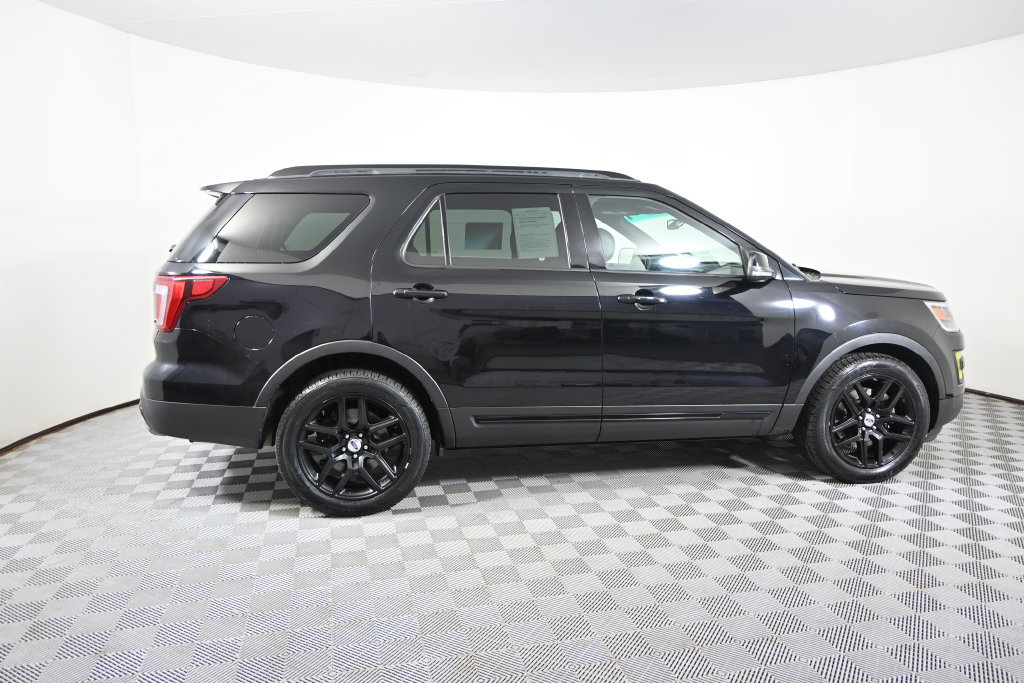 Used 2017 Ford Explorer Sport AWD/4WD image 7