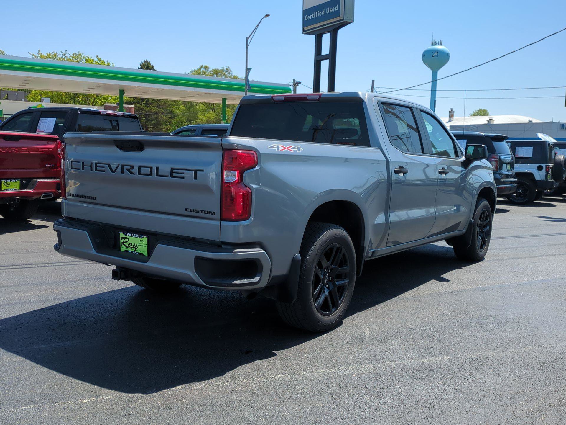 New 2023 Chevrolet Silverado 1500 Custom w/ LPO, Dark Essentials Package AWD/4WD image 8