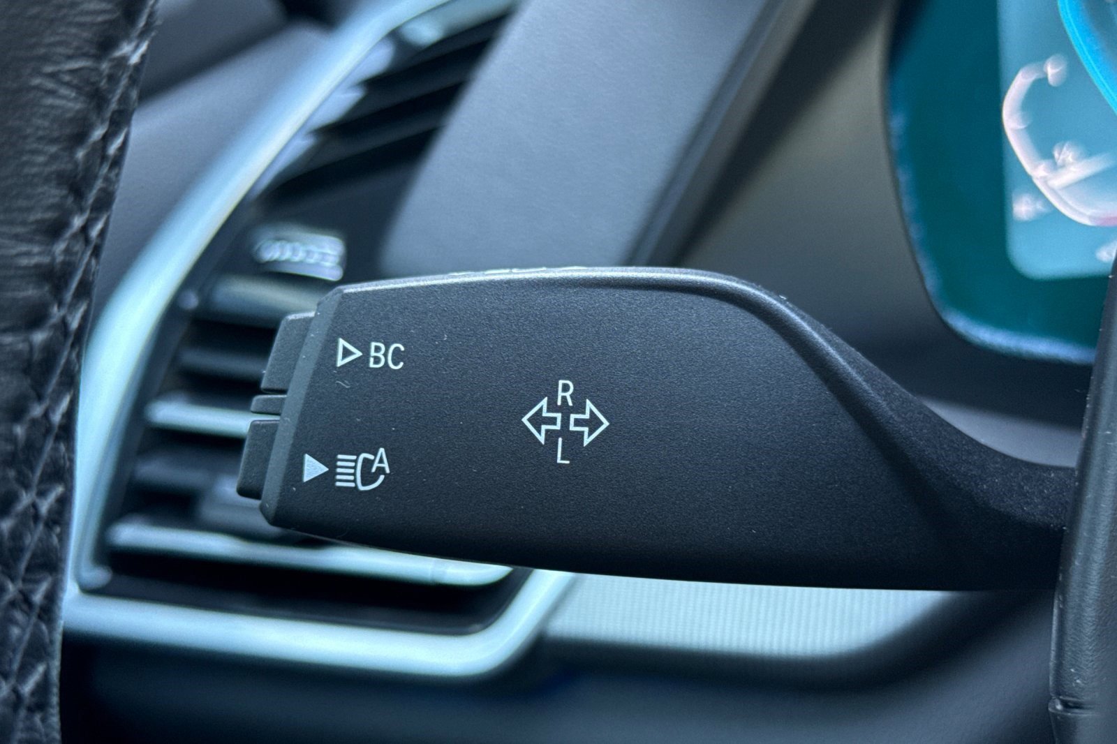 Certified 2023 BMW X5 xDrive45e w/ M Sport Package image 31