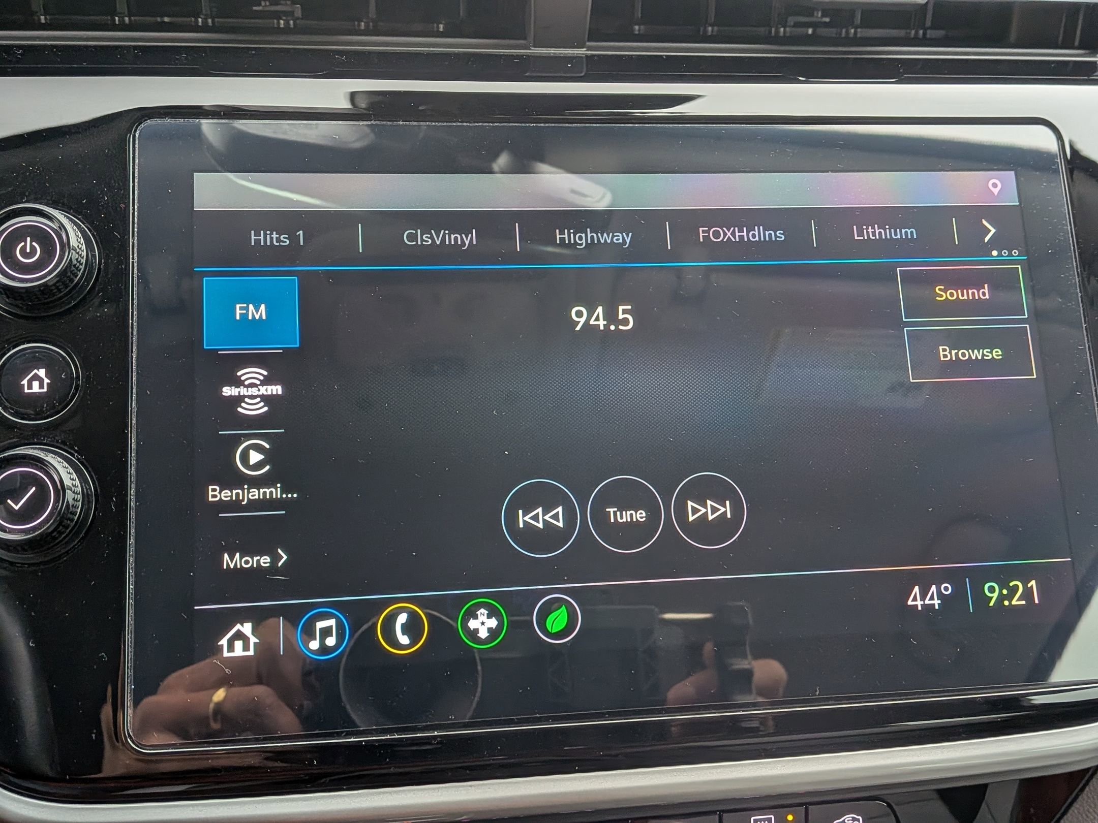 Used 2022 Chevrolet Bolt EUV Premier image 27