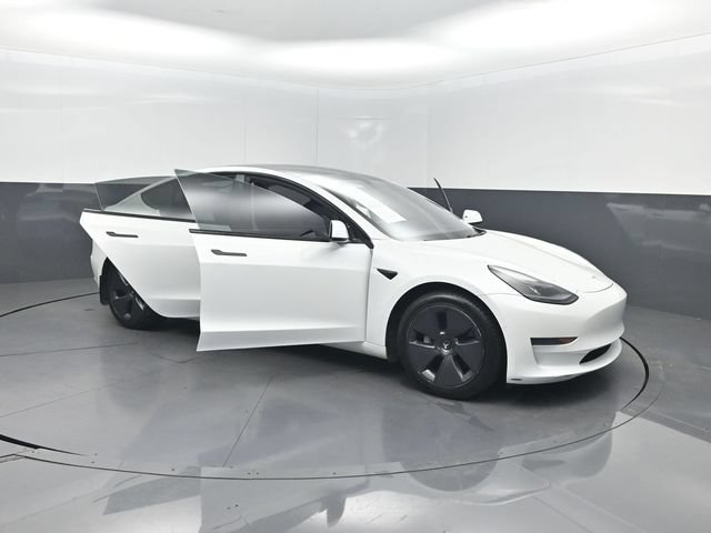 Used 2021 Tesla Model 3 Standard Range Plus RWD image 28