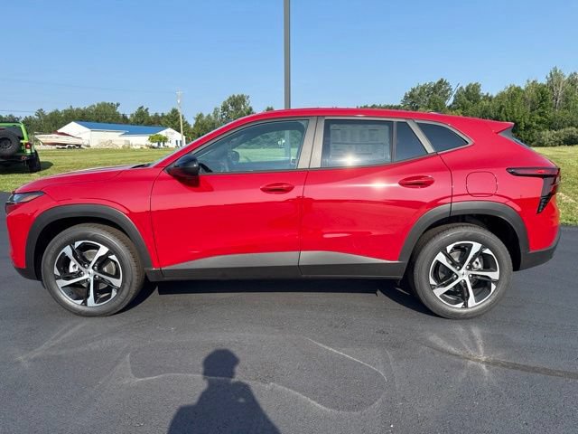 New 2026 Chevrolet Trax RS w/ Sunroof Package FWD image 3