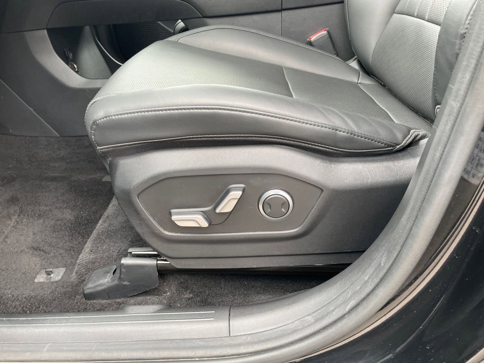 Used 2025 Hyundai Santa Fe SEL image 22