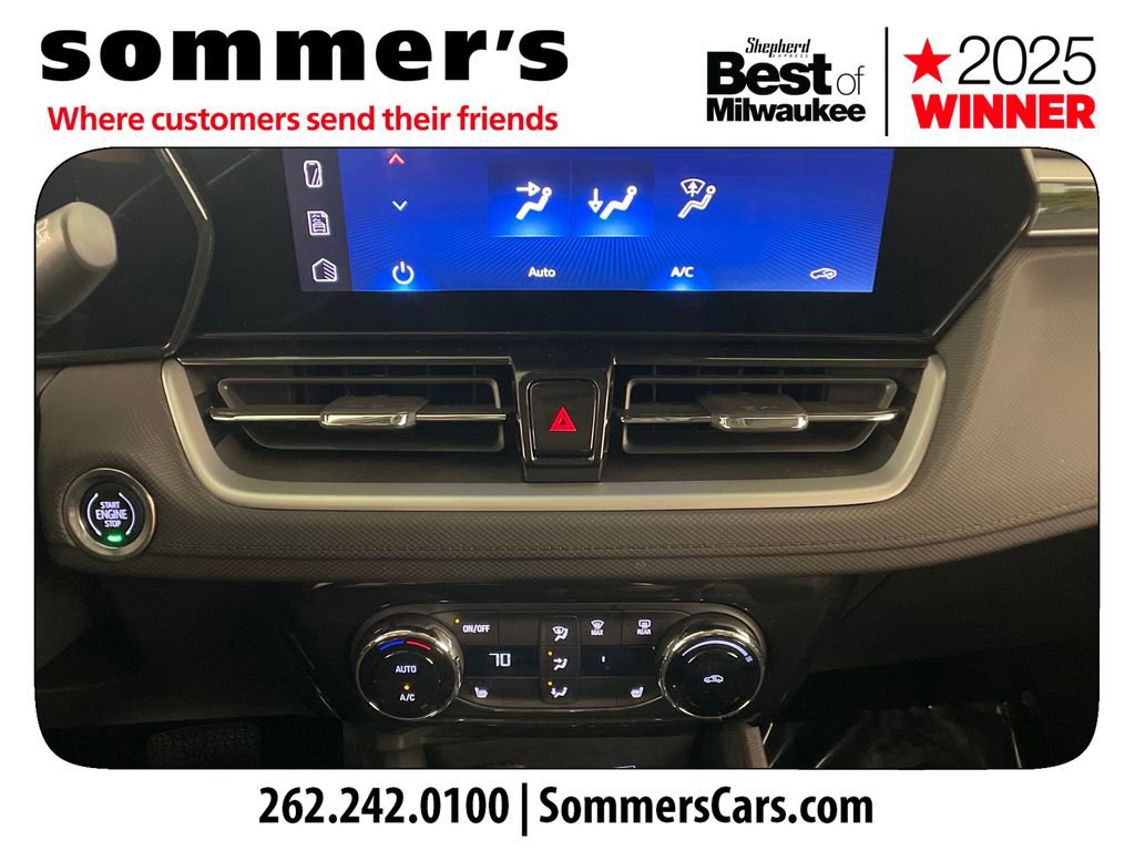 Used 2025 Chevrolet TrailBlazer LT w/ Convenience Package AWD/4WD image 16